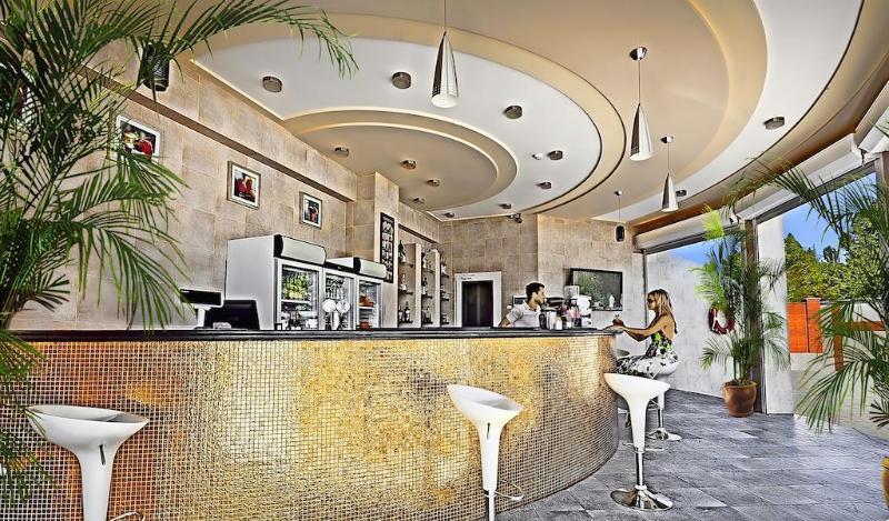 Grand-Marine Hotel & Spa Burlach'ya Balka Ngoại thất bức ảnh