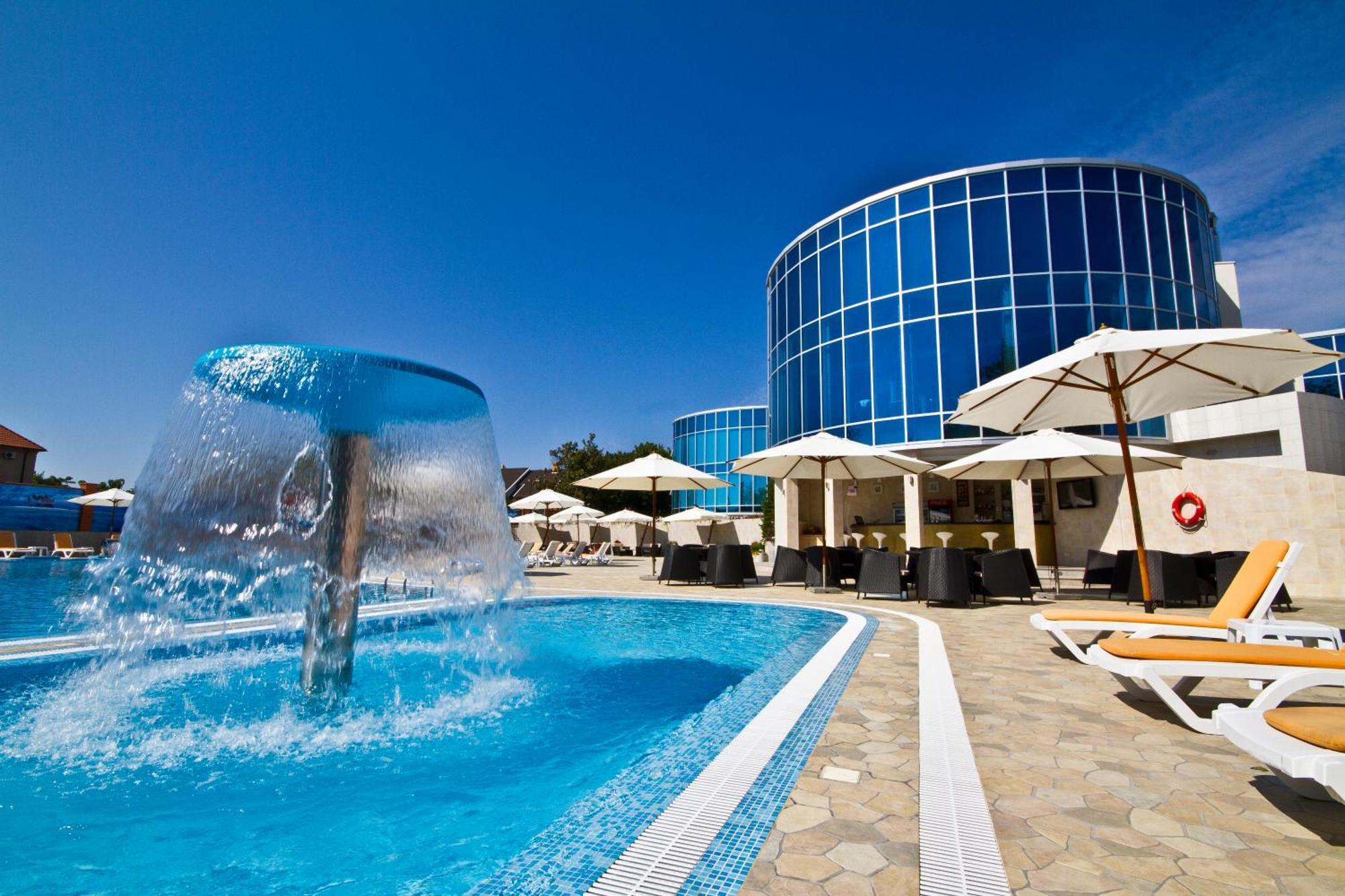 Grand-Marine Hotel & Spa Burlach'ya Balka Ngoại thất bức ảnh