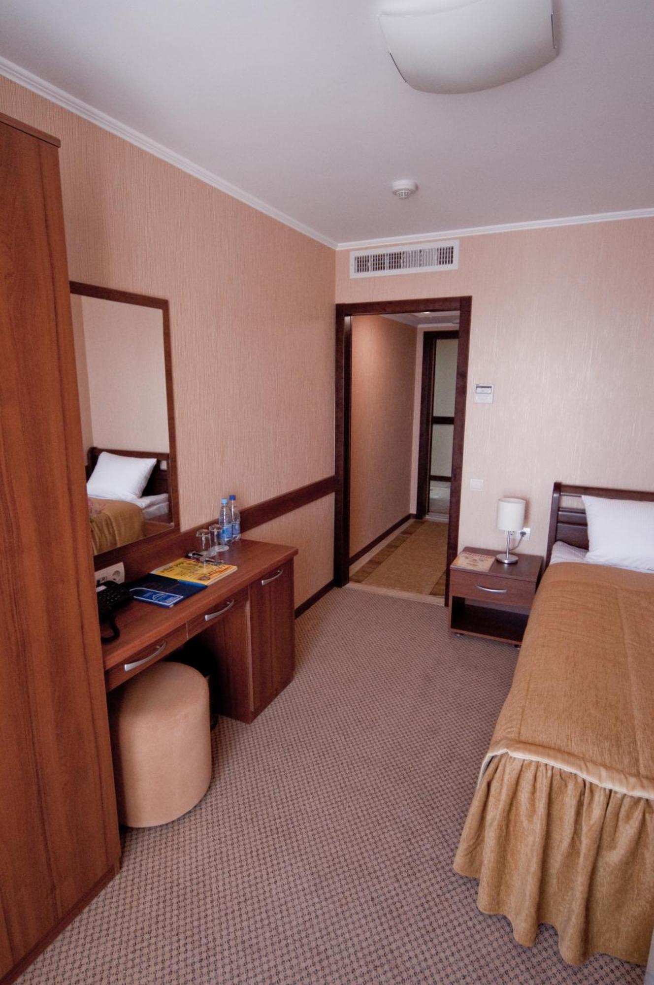 Grand-Marine Hotel & Spa Burlach'ya Balka Phòng bức ảnh