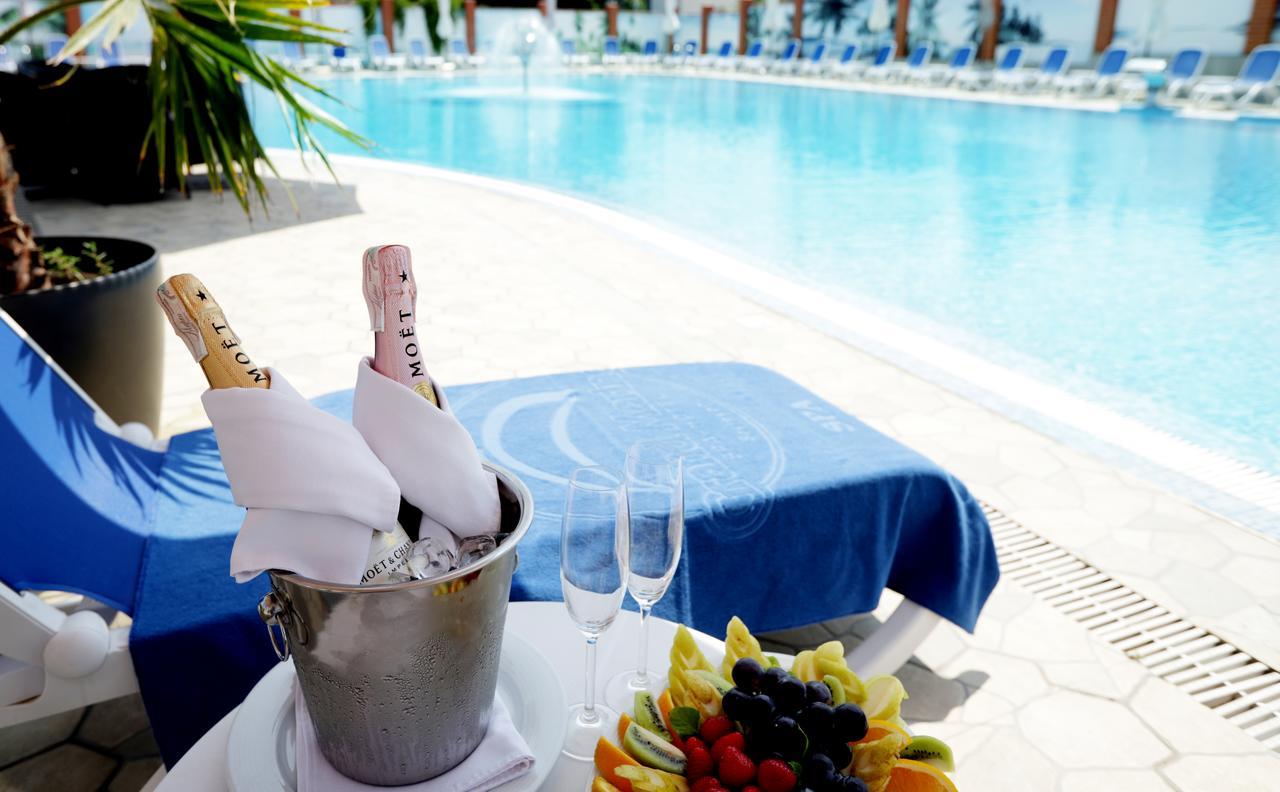 Grand-Marine Hotel & Spa Burlach'ya Balka Ngoại thất bức ảnh